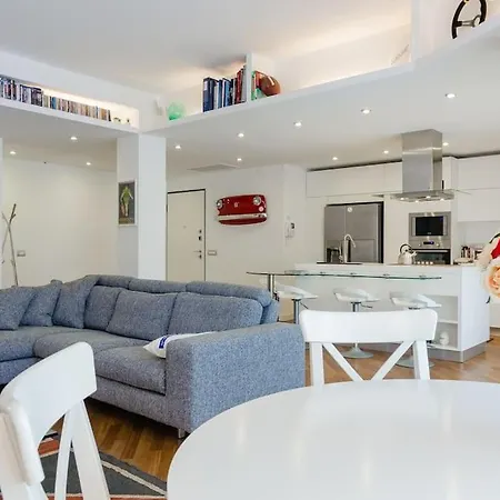 Charming 2 Bedroom Flat Fashion District דירה